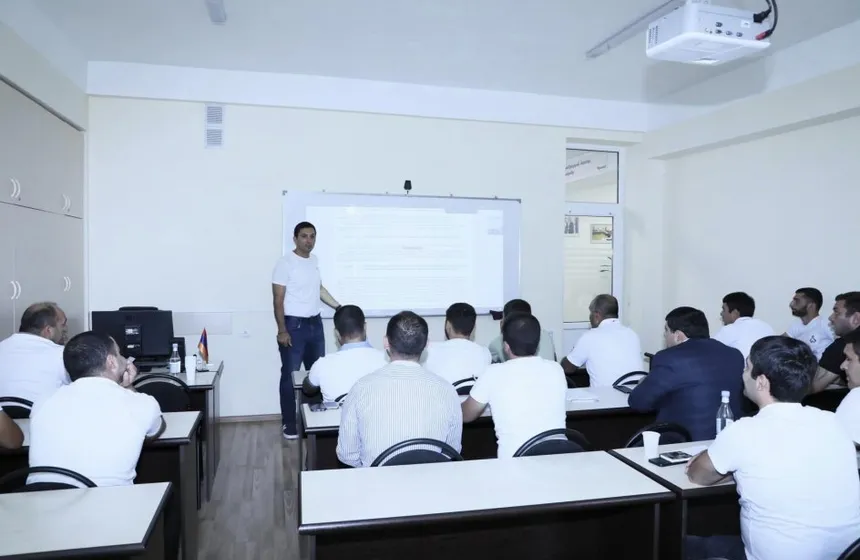 Սեմինար քննարկում